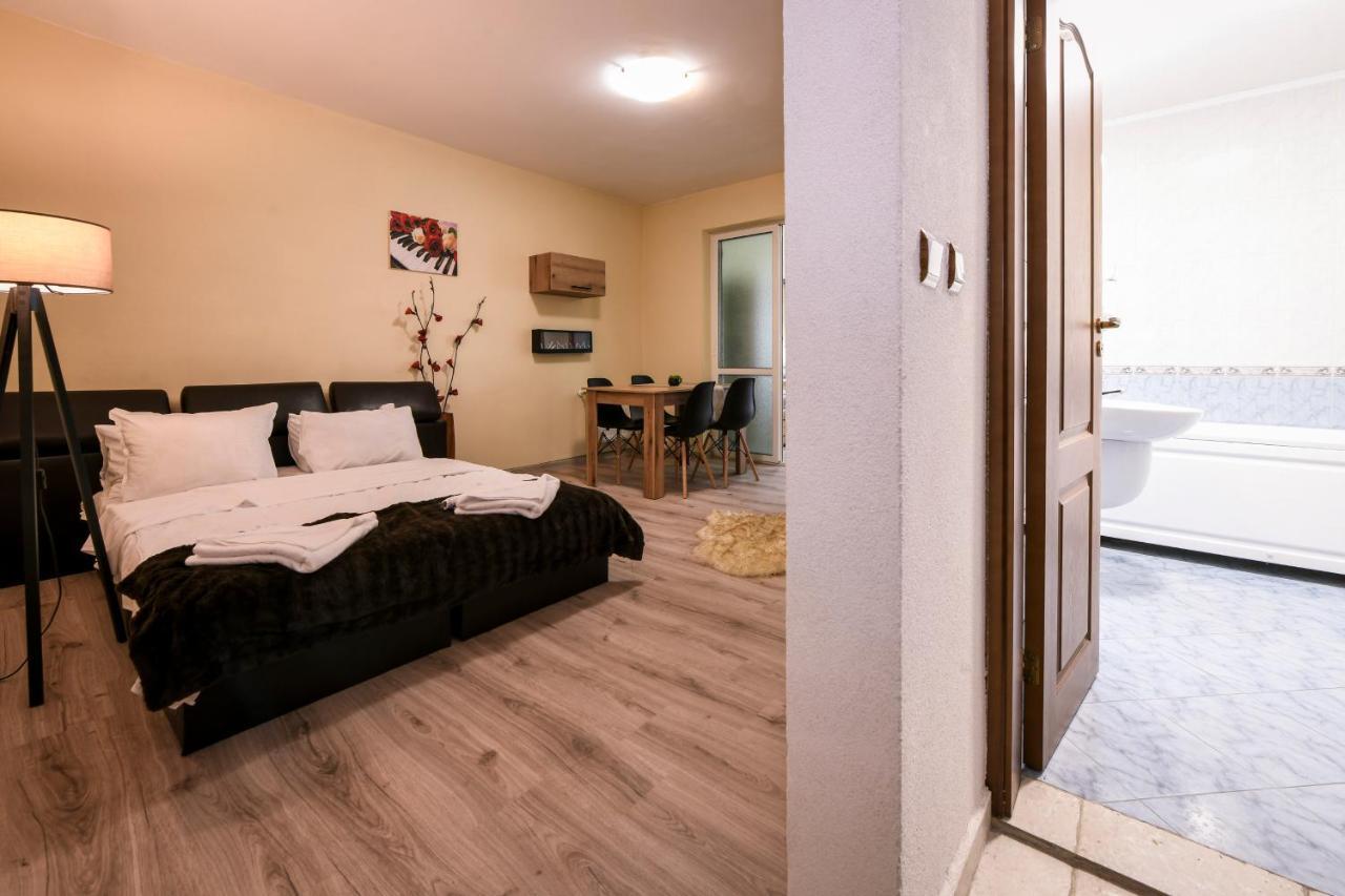 Family Hotel Ski Lift Hotel Bansko Dış mekan fotoğraf